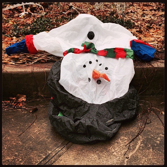 #holidayfail #bestoftheworst #snowman #brooklyn #newyork #usa